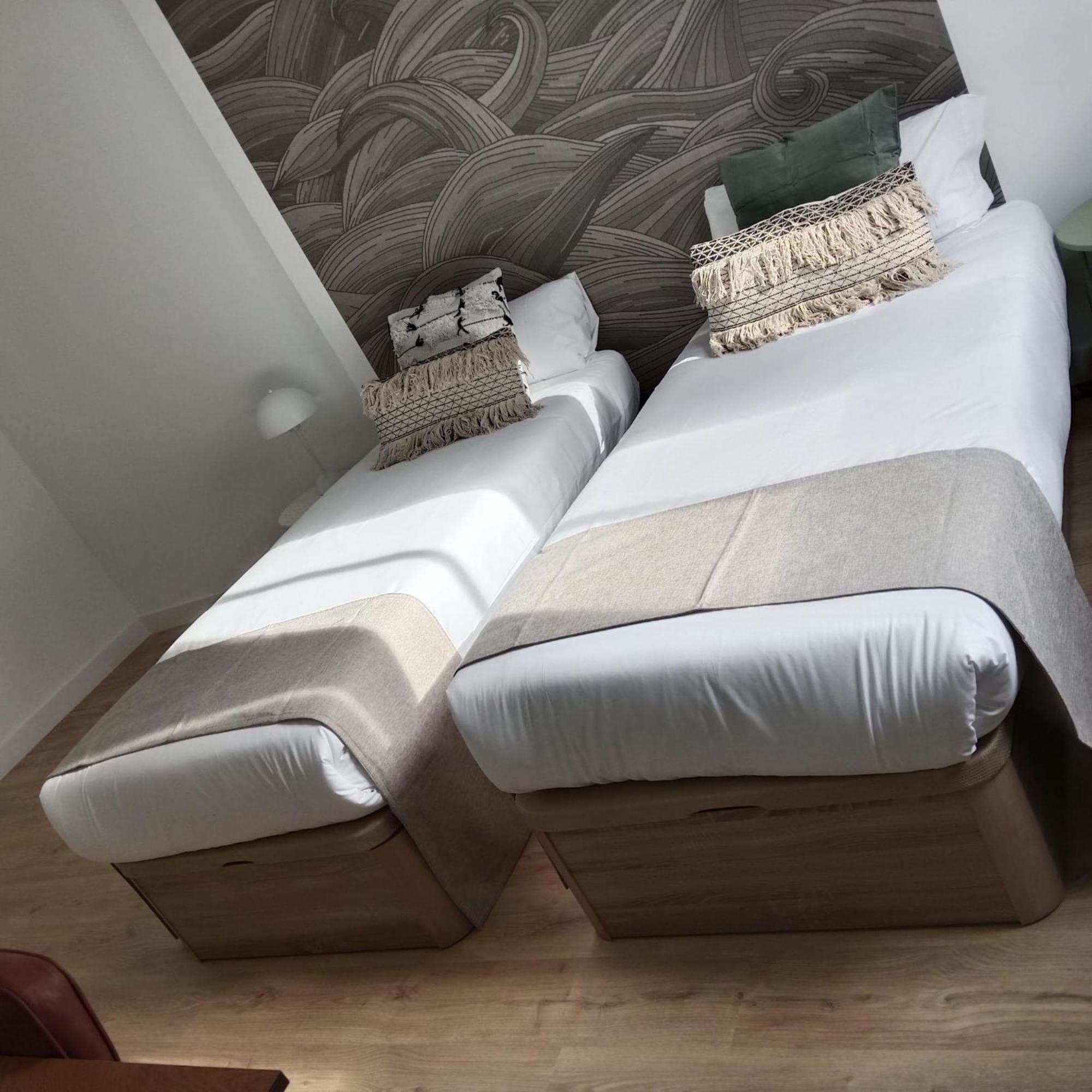 Zweibettzimmer mit Gemeinschaftsbad